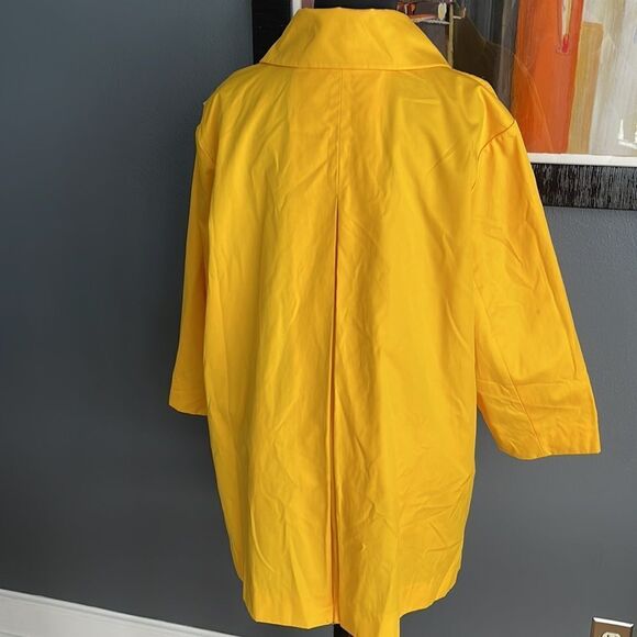 Colebrook yellow gathered large button lined jacket. New. Size 14/16. - Picture 6 of 9